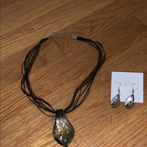 Necklace and earring set